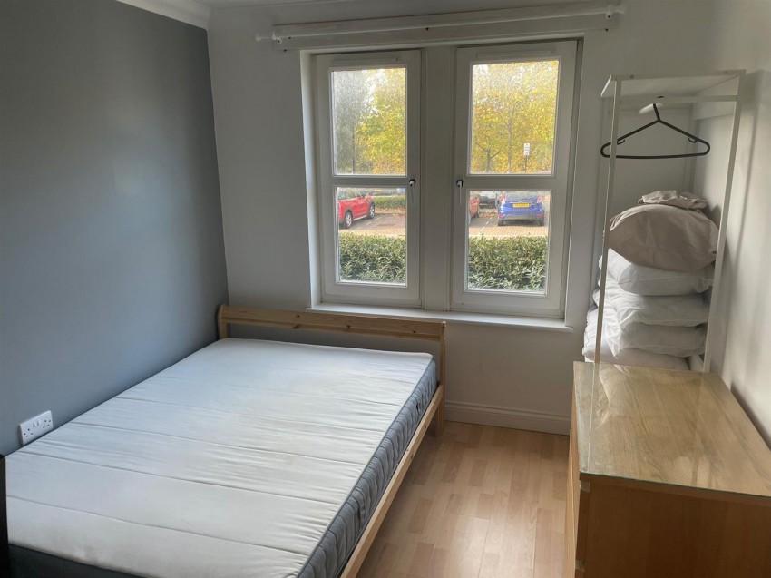 Images for 152 North Row, Milton Keynes, MK9 3BT