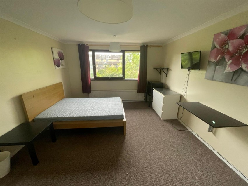 Images for North Twelfth Street, Milton Keynes
