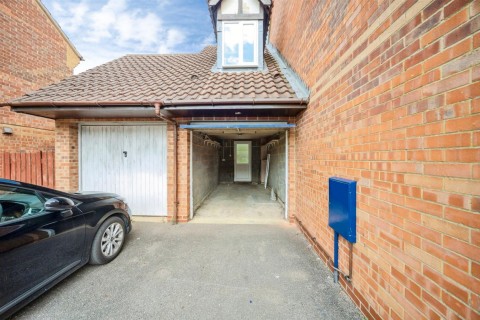 View Full Details for Chalwell Ridge, Milton Keynes